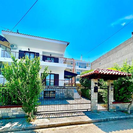 דירות ניאה מיכאניונה Athena Getaway מראה חיצוני תמונה