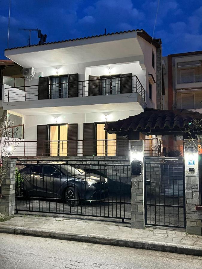 דירות ניאה מיכאניונה Athena Getaway מראה חיצוני תמונה